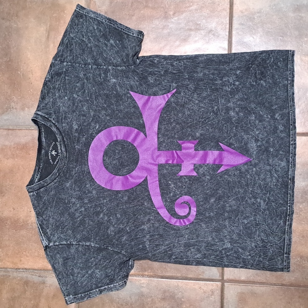 Prince Estate (the love symbol) tee shirt medium
